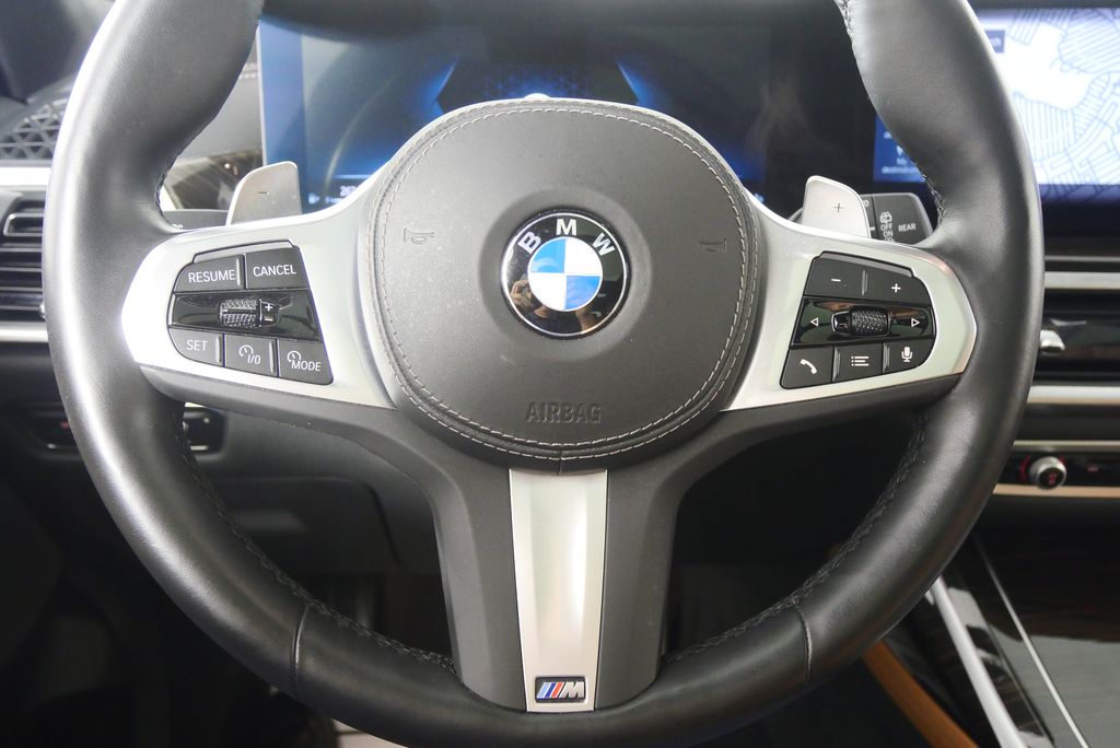 Thumbnail: 2023 BMW X7 - 23