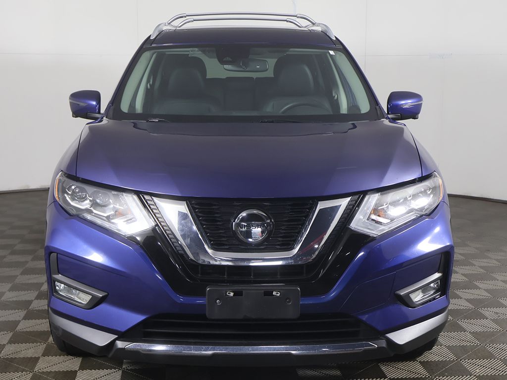 Used 2018 Blue Nissan SL image 11
