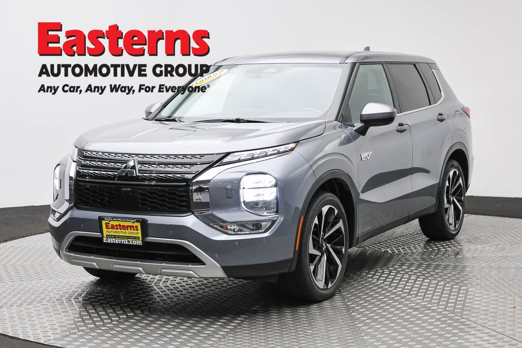 Silver 2023 Mitsubishi Outlander Hybrid Plug-in SUV / Crossover All-Wheel Drive 1-Speed Automatic