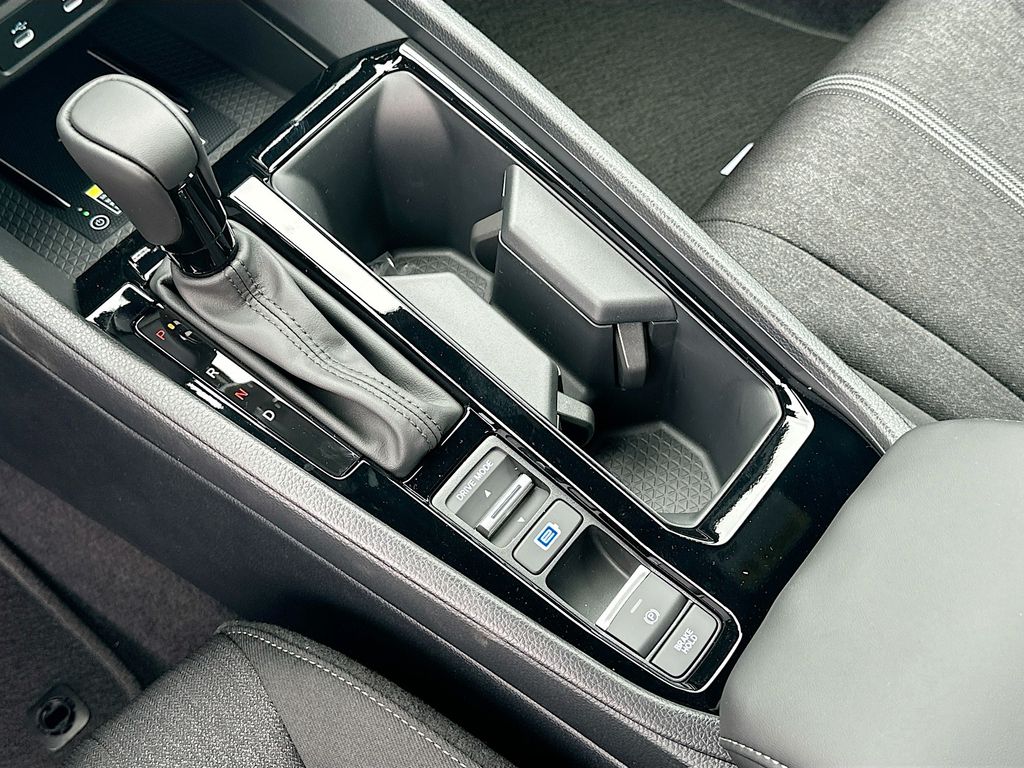 2025 Honda Accord Sport 14
