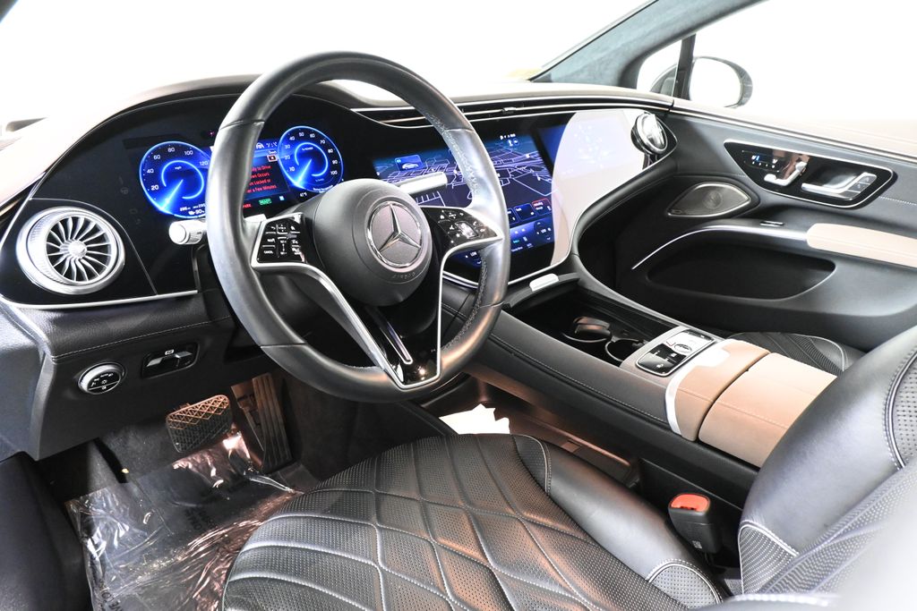 Thumbnail: 2023 Mercedes-Benz EQS - 4