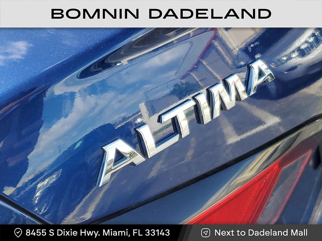 2020 Nissan Altima 2.5 SR photo