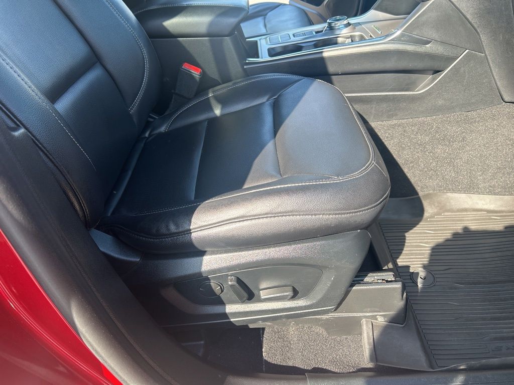2020 Ford Explorer XLT Red at Matthews Motors of Wilmington