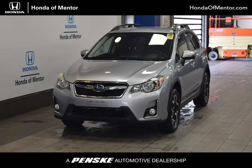 2016 Subaru Crosstrek Limited Hero Image