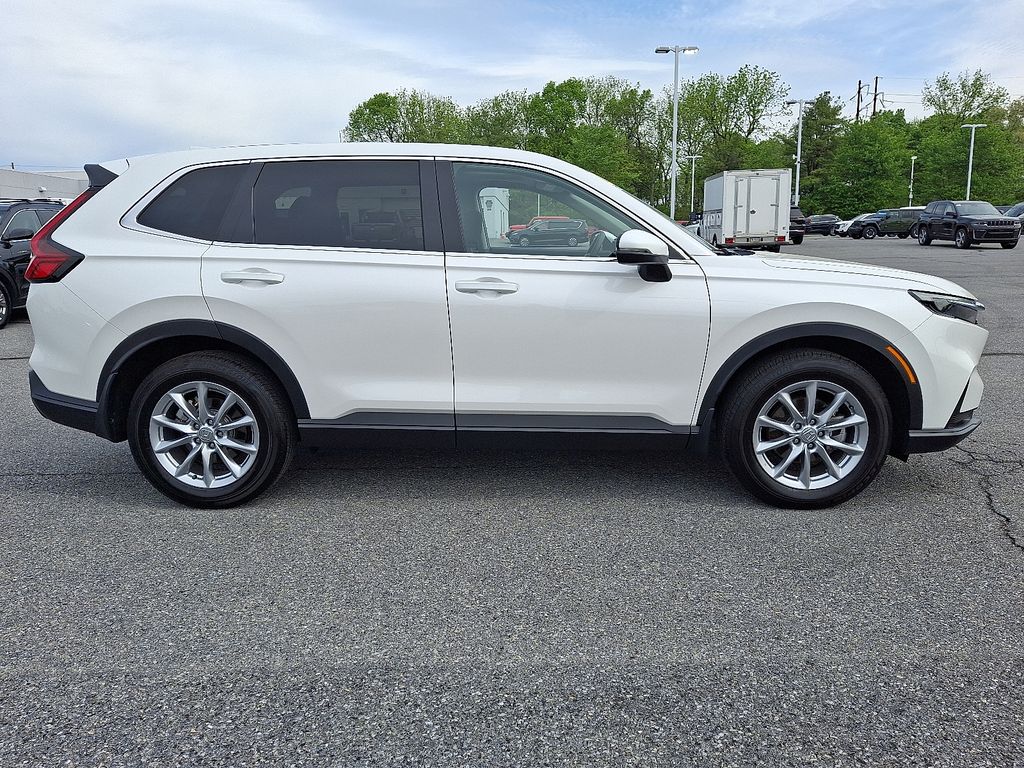 2026 Honda CR-V — photo 8