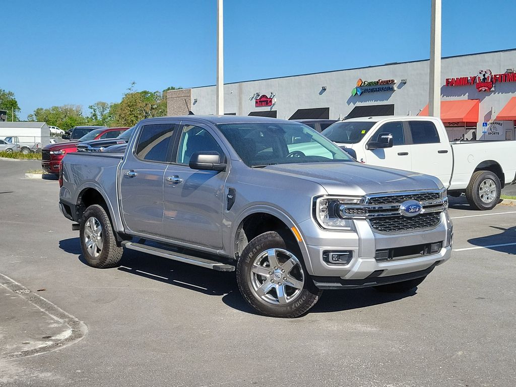 Iconic Silver Metallic 2024 Ford Ranger XLT SuperCrew RWD Pickup Truck 4X2 Automatic