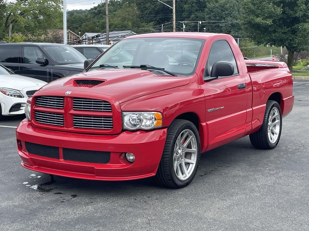 Flame Red Clearcoat 2005 Dodge RAM 1500 Pickup Truck Rear-Wheel Drive 6-Speed Manual