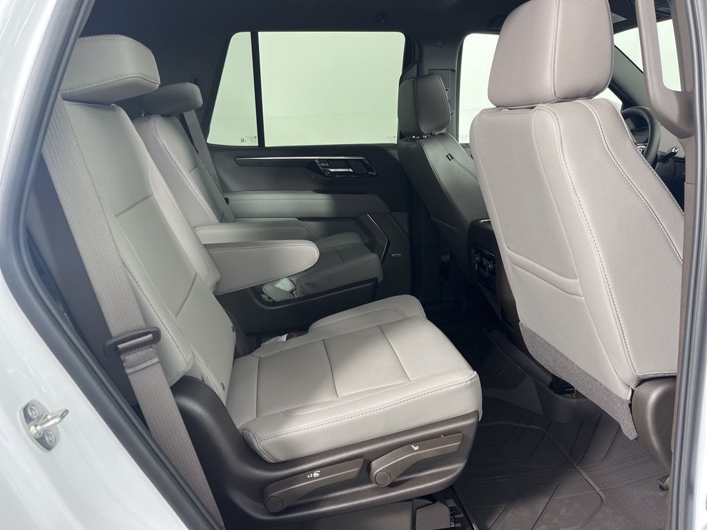 Thumbnail: 2025 Chevrolet Tahoe - 10