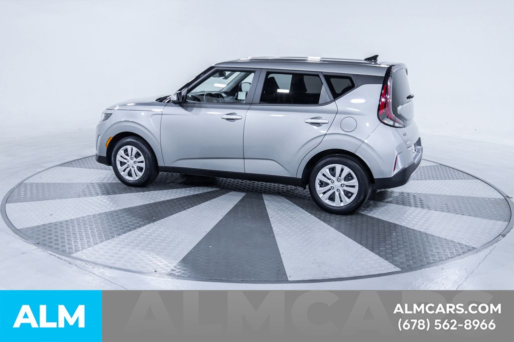 Used 2025 Gray Kia LX image 5