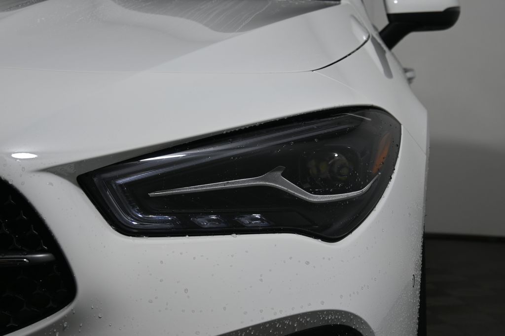 Thumbnail: 2025 Mercedes-Benz CLA - 9