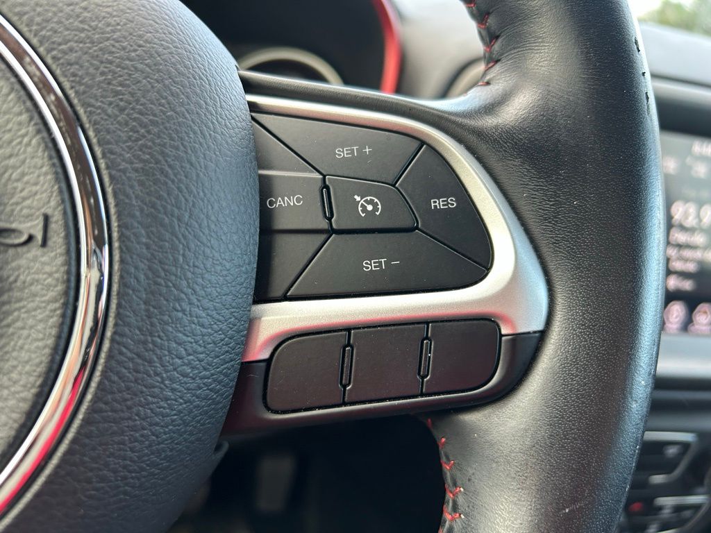 Thumbnail: 2019 Jeep Compass - 18