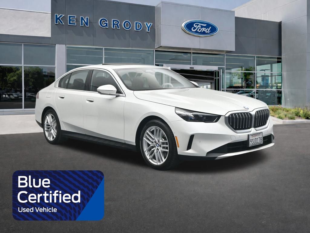 2025 BMW 5 Series 530i xDrive