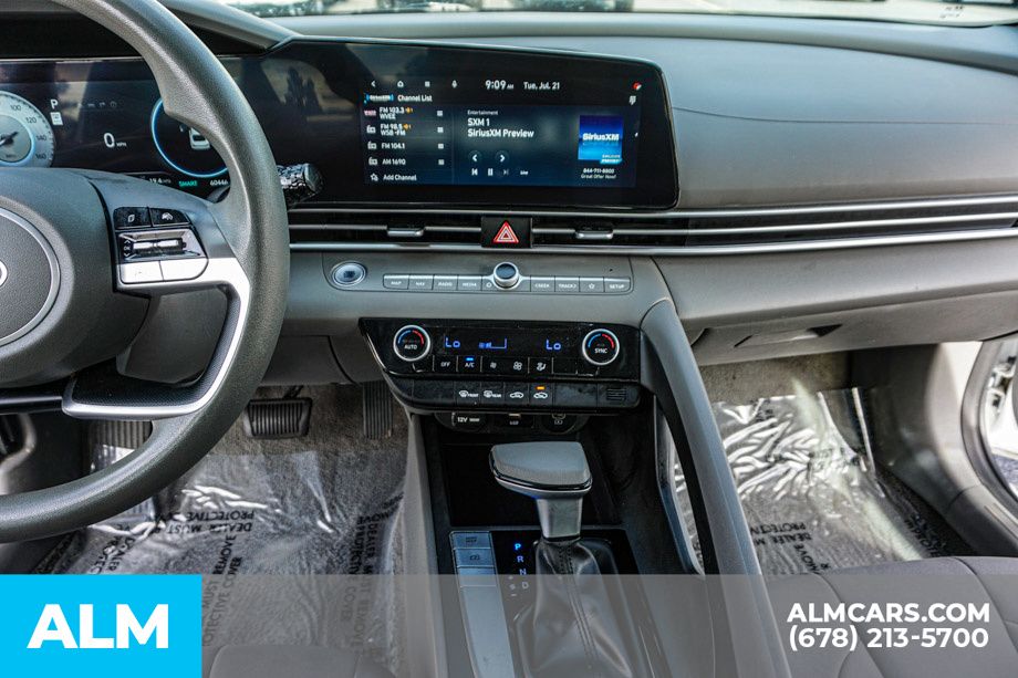 2024 Hyundai Elantra SEL - Photo 39