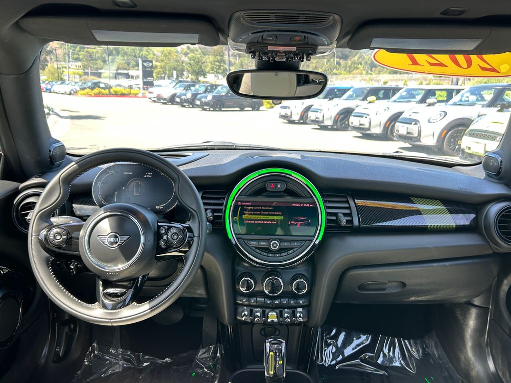 2021 MINI Cooper SE 29