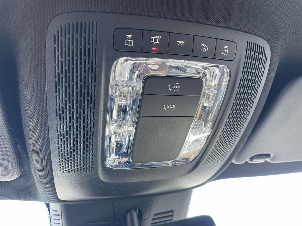 Thumbnail: 2025 Mercedes-Benz GLB - 30