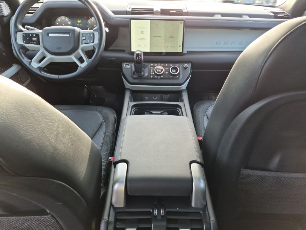 Used Car 2024 Land Rover Defender 130  X-dynamic Se For Sale Under $60,000 In Austin, Texas