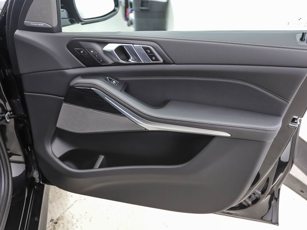 2026 BMW X5 xDrive40i 28