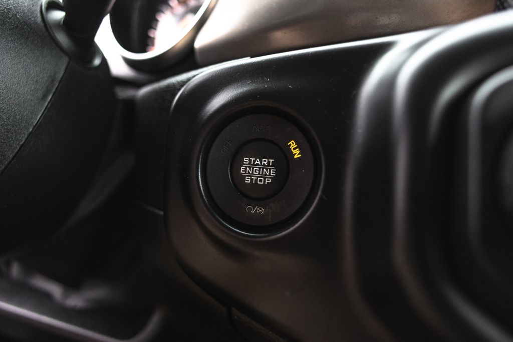2020 Jeep Gladiator Sport thumbnail 26
