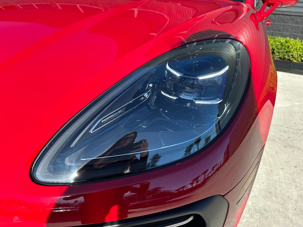 Thumbnail: 2026 Porsche Macan - 13