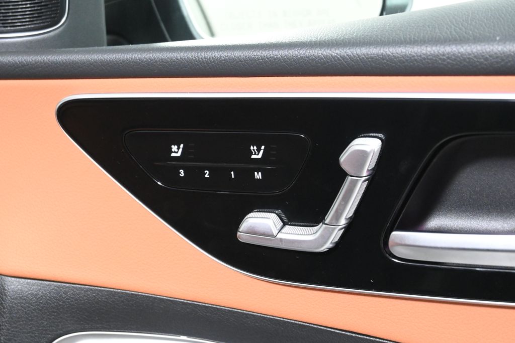 Thumbnail: 2025 Mercedes-Benz C-Class - 28