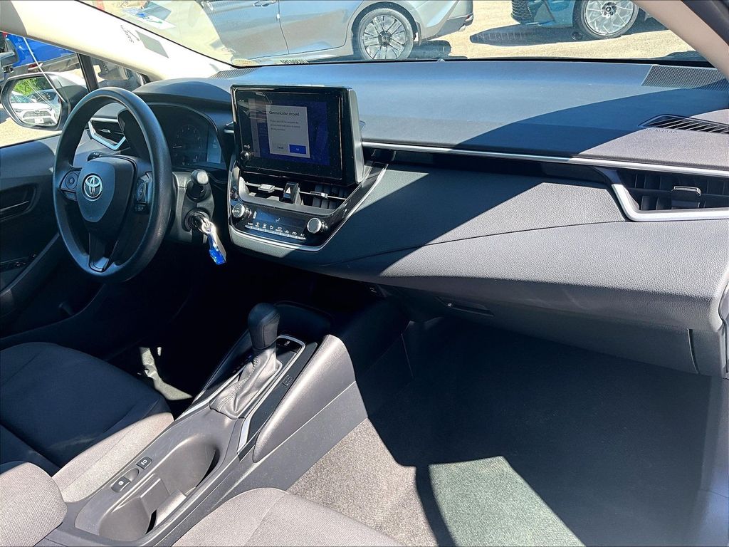 2023 Toyota Corolla — photo 14