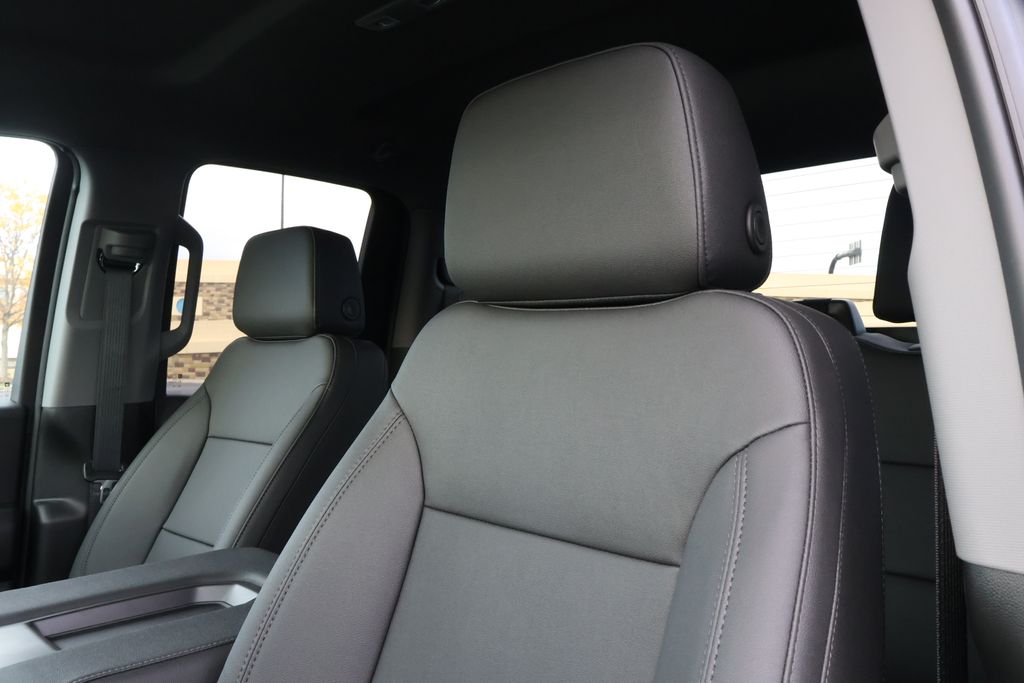 Thumbnail: 2026 Chevrolet Silverado 2500 - 16