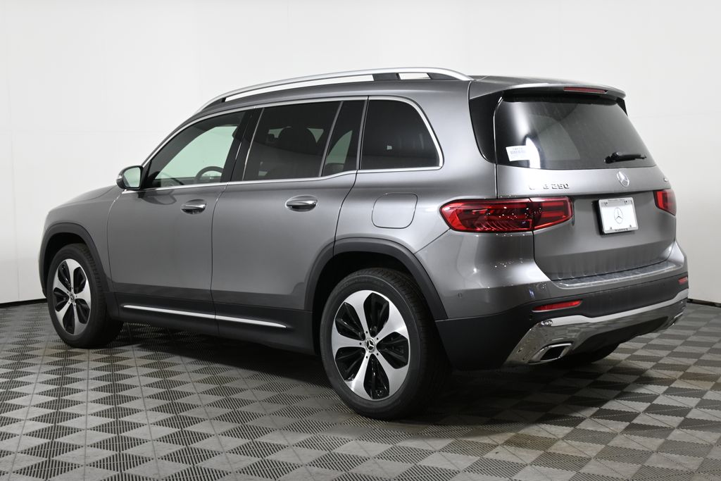 Thumbnail: 2026 Mercedes-Benz GLB - 5