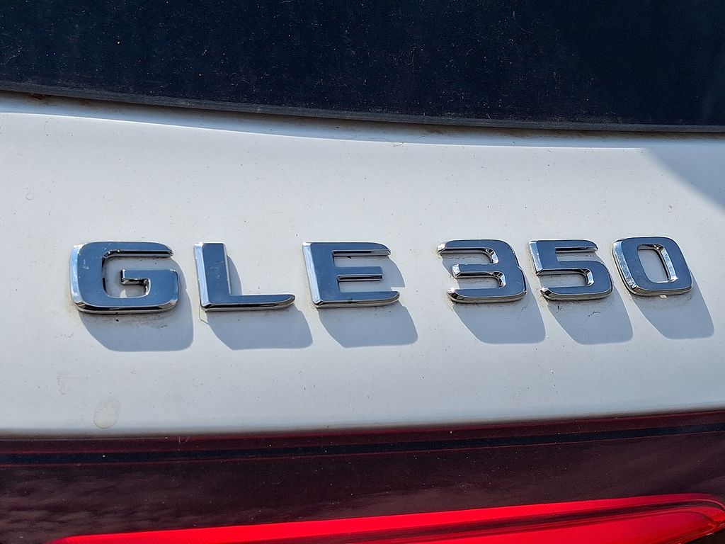 Thumbnail: 2026 Mercedes-Benz GLE - 20