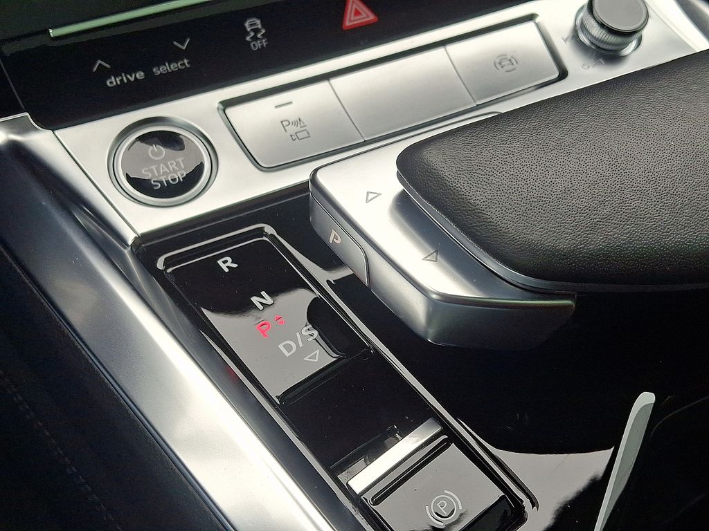 Thumbnail: 2023 Audi e-tron GT - 15