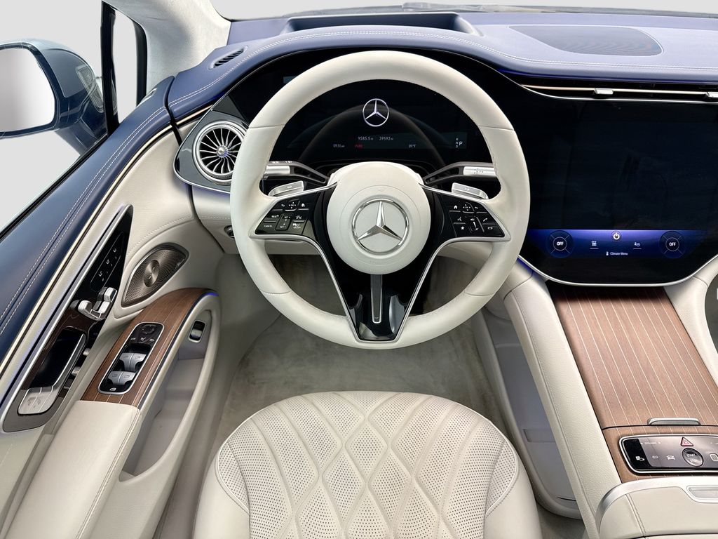 Thumbnail: 2022 Mercedes-Benz EQS - 10