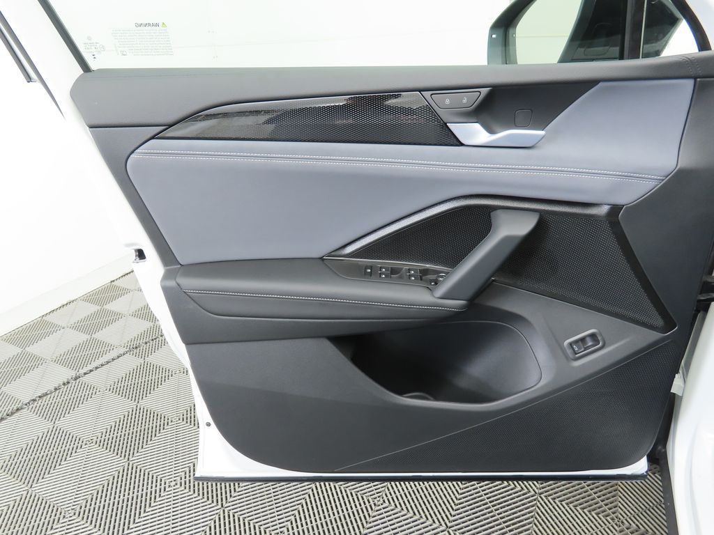 Thumbnail: 2026 Volkswagen Tiguan - 24