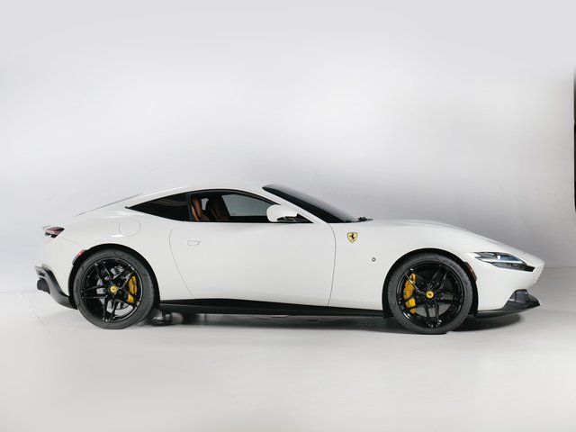 Used 2022 White Ferrari 3.9L V8 image 8