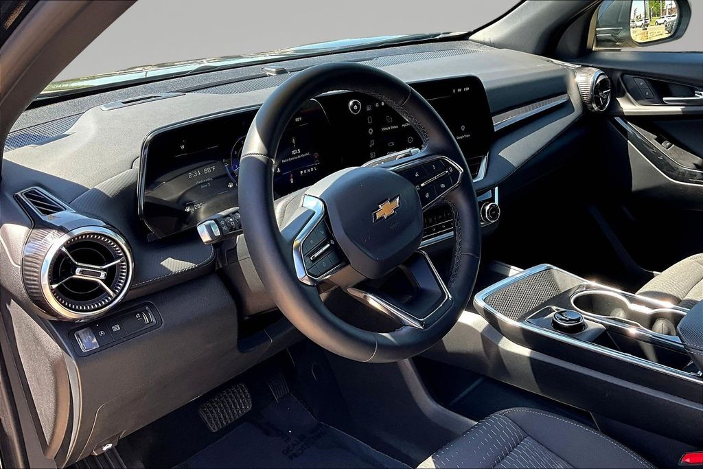 Used 2026 Chevrolet Equinox SUV