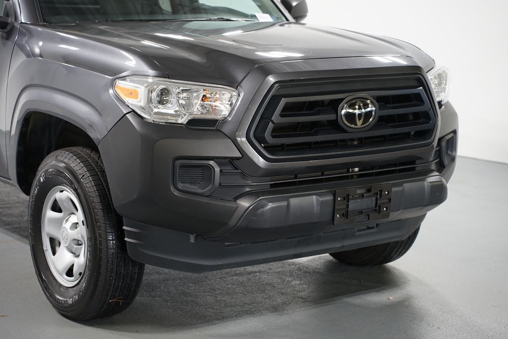 Thumbnail: 2022 Toyota Tacoma - 4