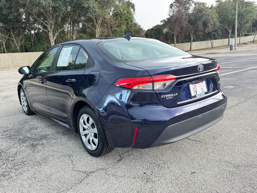 2024 Toyota Corolla LE photo 4