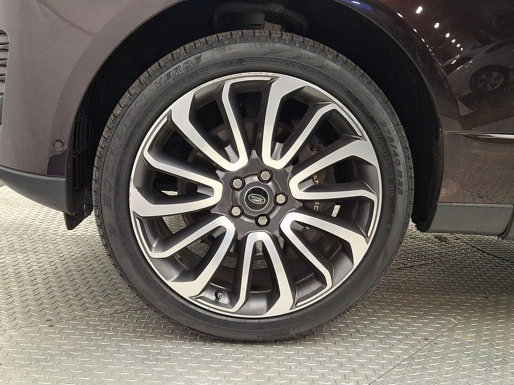 Thumbnail: 2021 Land Rover Range Rover - 8