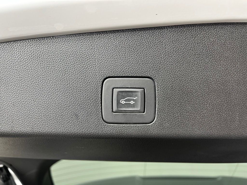 Thumbnail: 2023 Buick Encore GX - 25
