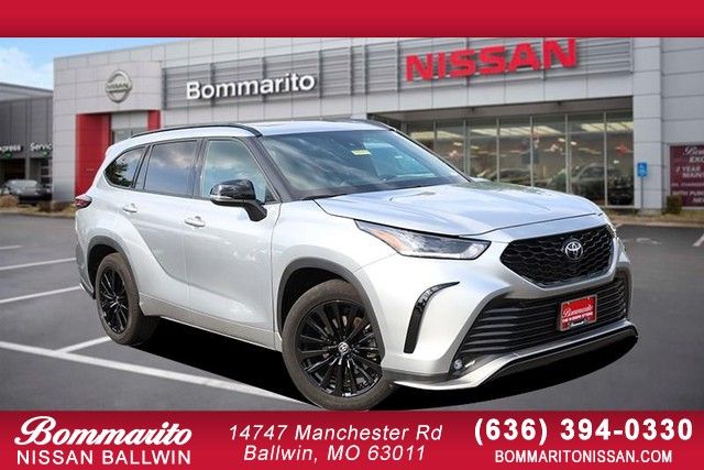 Celestial Silver Metallic 2025 Toyota Highlander SUV / Crossover All-Wheel Drive 8-Speed Automatic