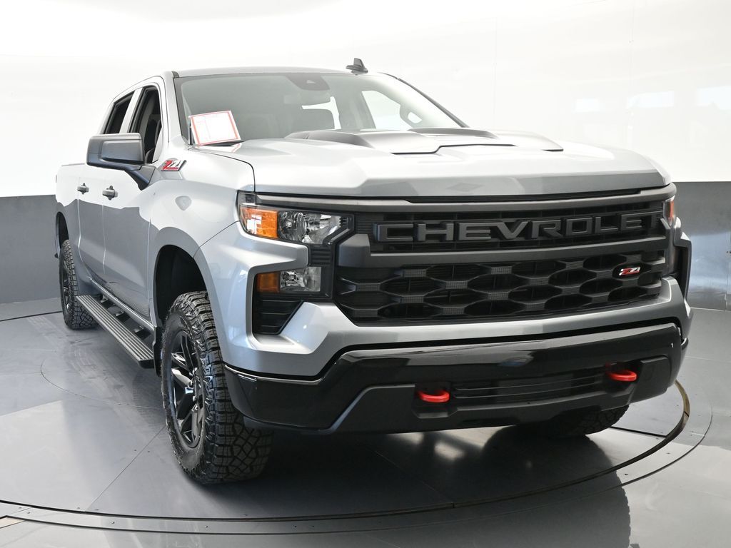 Used 2024 Sterling Gray Metallic Chevrolet Custom Trail Boss image 9