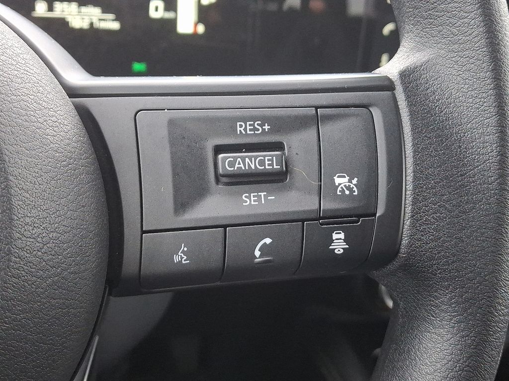 Thumbnail: 2025 Nissan Kicks - 22