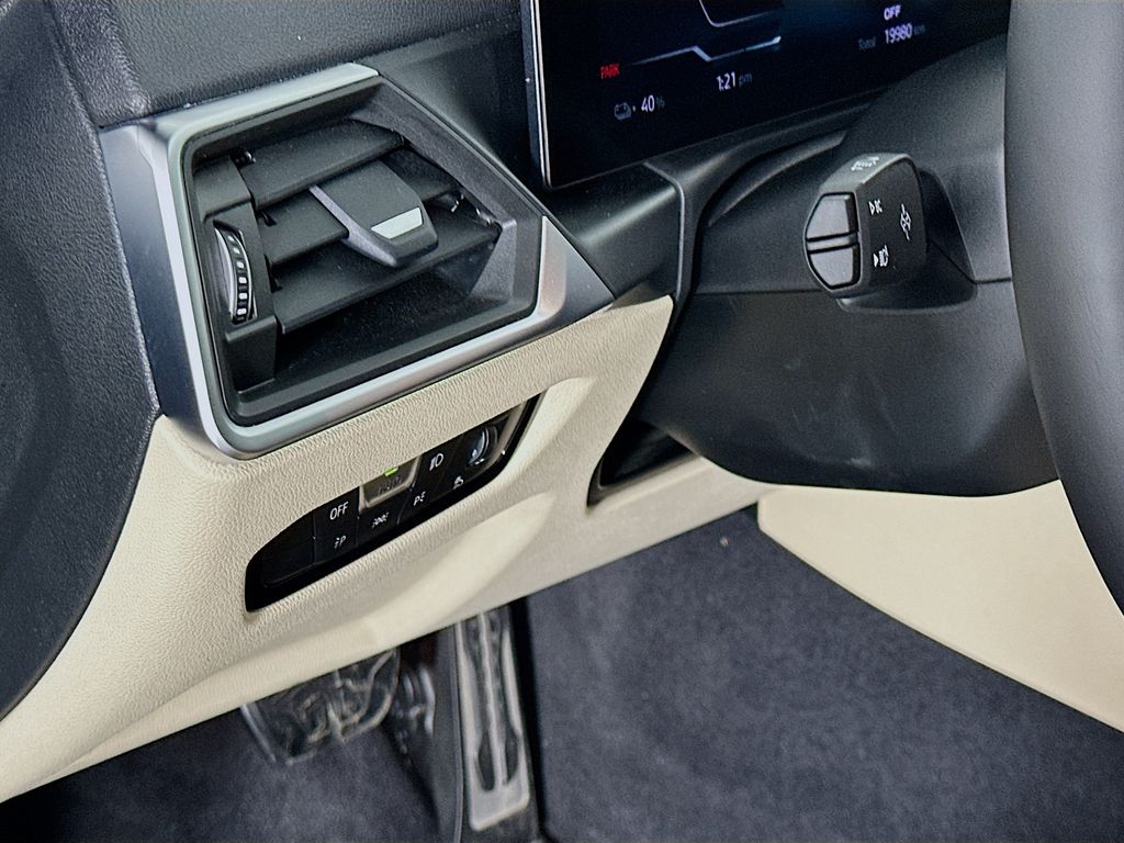 2024 BMW i4 eDrive35 10