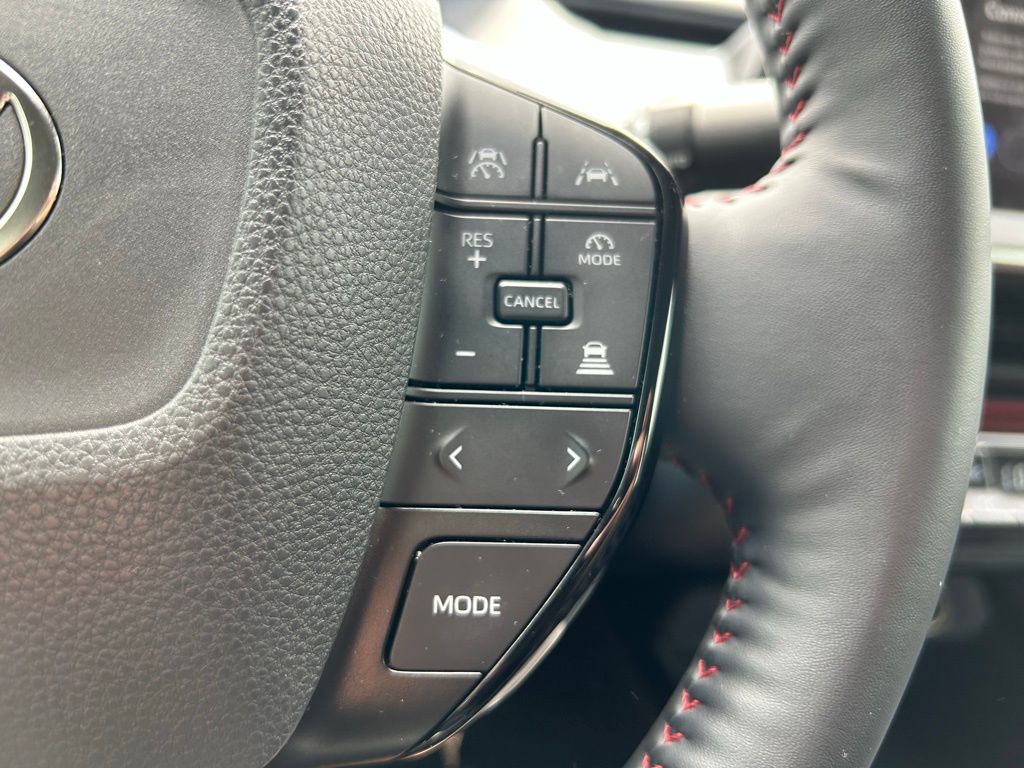 Thumbnail: 2024 Toyota Prius Prime - 20