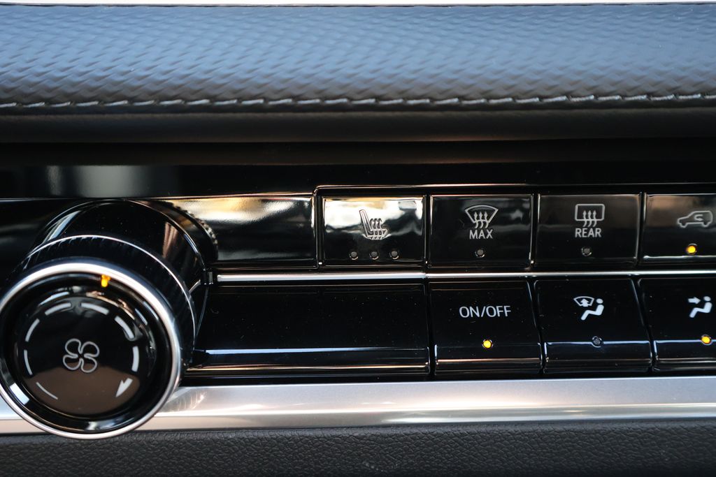 Thumbnail: 2027 Chevrolet Equinox - 29