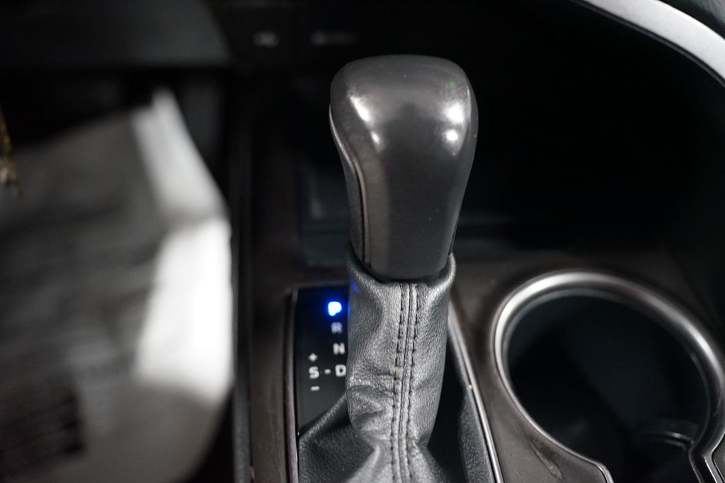 Thumbnail: 2024 Toyota Camry - 20