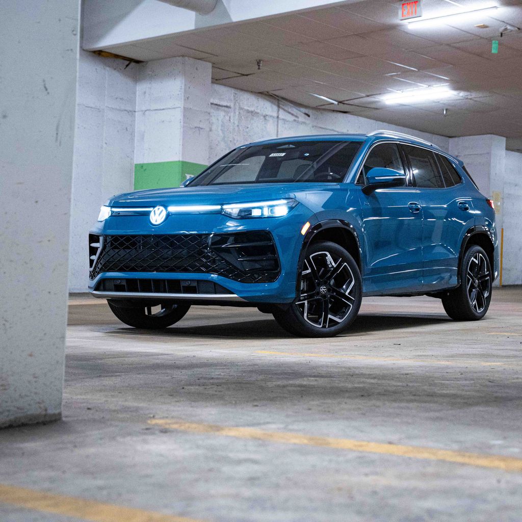 2026 Volkswagen Tiguan 2.0T SEL R-Line Turbo