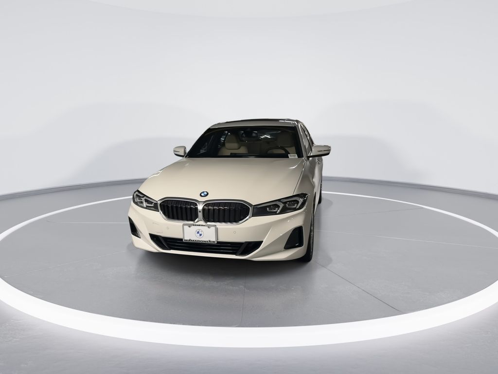 Thumbnail: 2025 BMW 3 Series - 3
