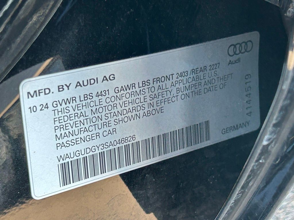 Certified Used 2025 Black Metallic Audi 40 Premium image 71
