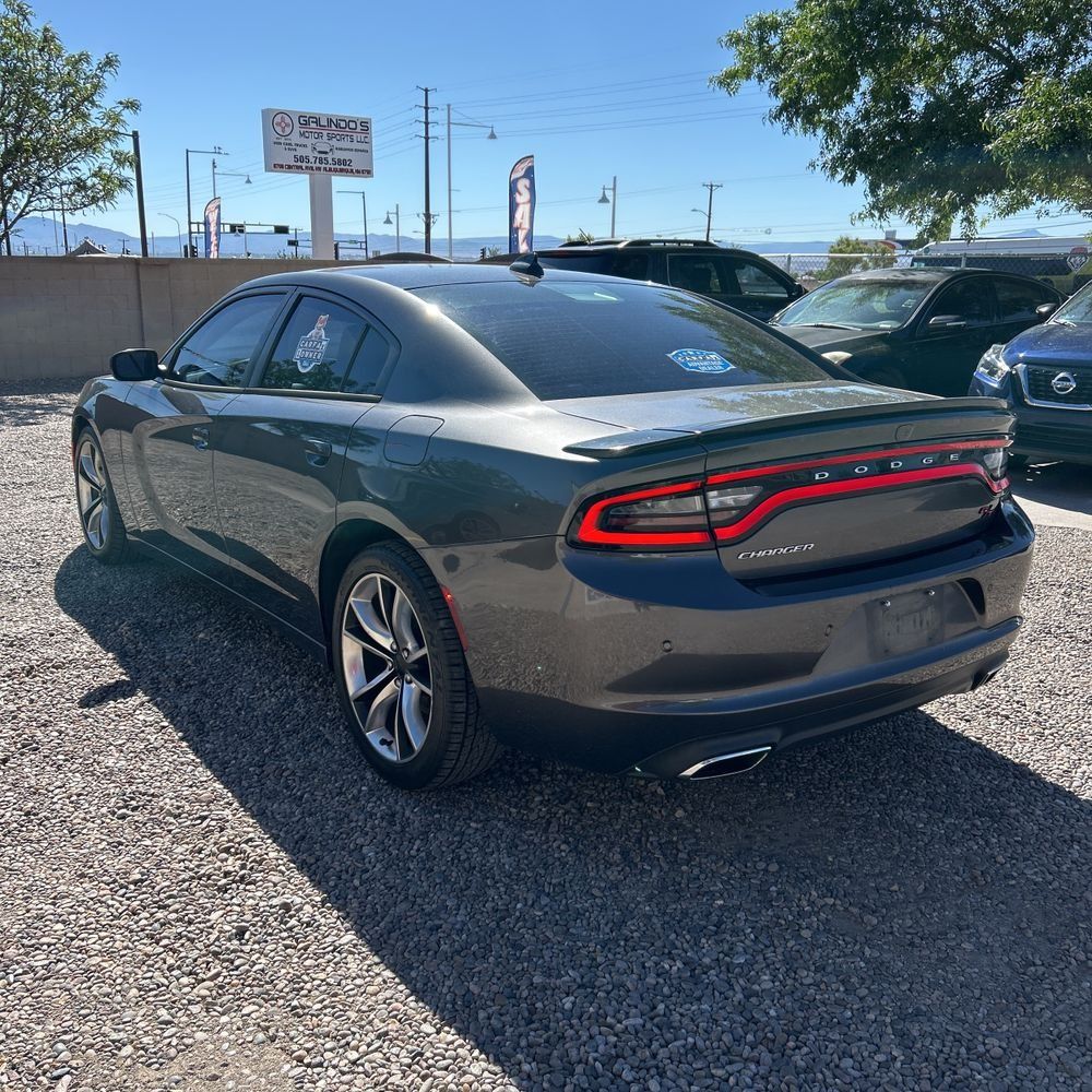 View vehicle photo 4