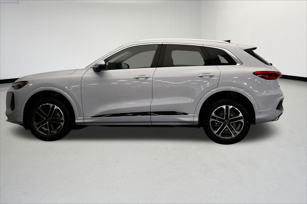 Thumbnail: 2025 Audi Q5 - 2