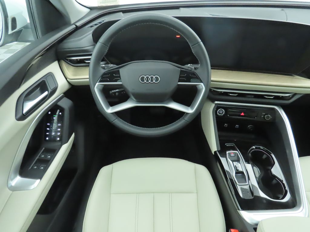 Thumbnail: 2025 Audi Q5 - 11